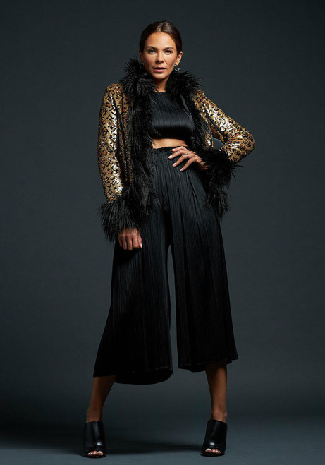 Fabulous-Furs Gold Digger 
