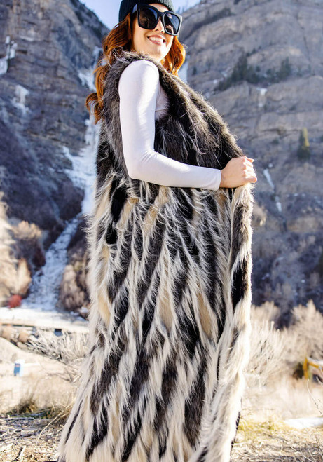  Influencer Faux Fur Maxi Vest 