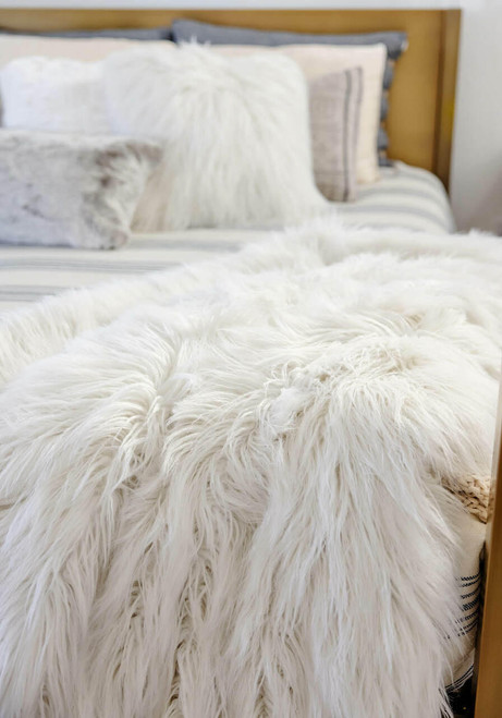  Signature Series White Tibetan Lamb Faux Fur Throws 