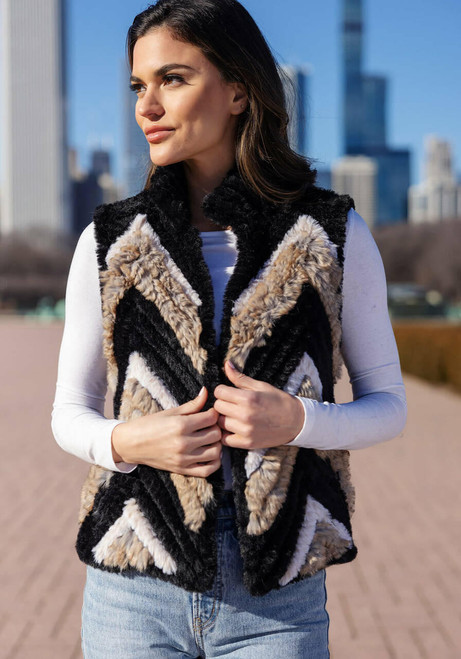  Ultra Knitted Faux Fur Vest 